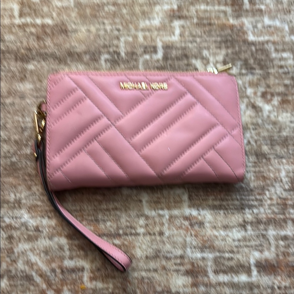 Michael Kors Blush Quilted Wristlet
